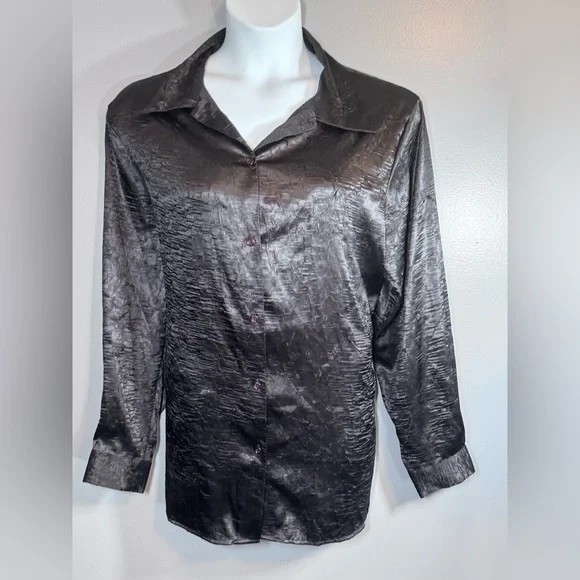 Notations Woman Black Textured Button-Down Blouse – Size 22W - Picture 4 of 9